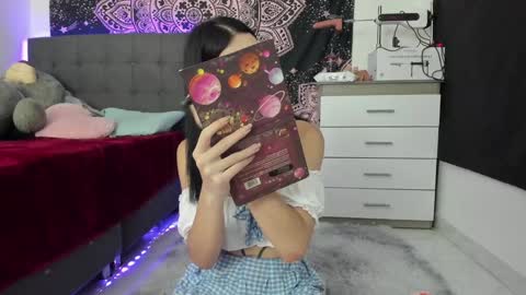   online show from February 2025 10:41:01 PM