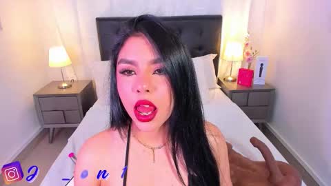 Snapshot of jade_bonnet chatting on September 2025 12:10:01 PM Jade Bonnet online show from September 2025 12:10:01 PM