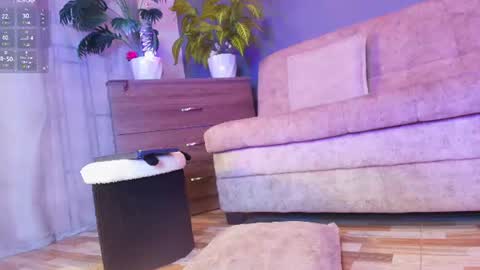 Snapshot of jade_brunnette chatting on June 2026 09:24:01 PM Jade Brunete online show from June 2026 09:24:01 PM