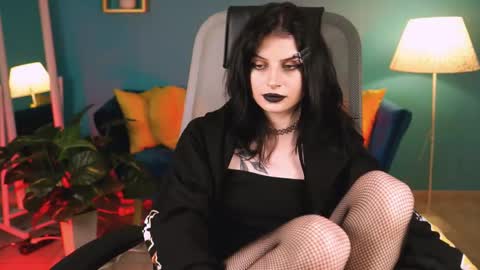 jade_castle online show from April 2026 07:07:02 PM