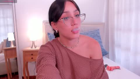 Snapshot of jade_evergreen_ chatting on January 2025 08:11:02 PM Jade online show from January 2025 08:11:02 PM