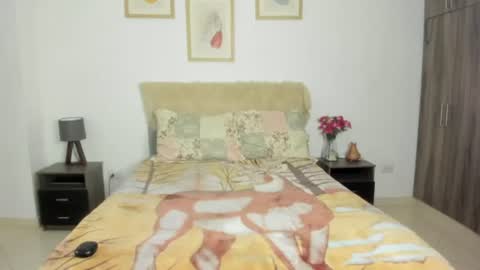 Snapshot of jade_obi chatting on June 2026 01:53:02 PM Jade smile online show from June 2026 01:53:02 PM