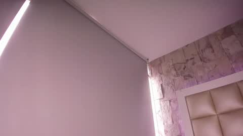 jadeestudios online show from February 2025 04:39:02 PM