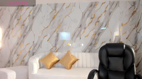 JADE EVANS online show from January 2025 06:07:01 PM