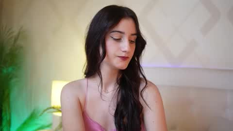 Snapshot of jadehazy chatting on November 2025 08:35:02 PM Jade online show from November 2025 08:35:02 PM