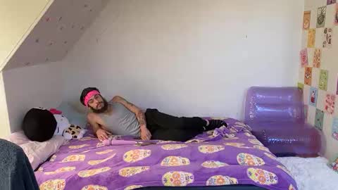 Jade online show from February 2025 08:00:01 PM