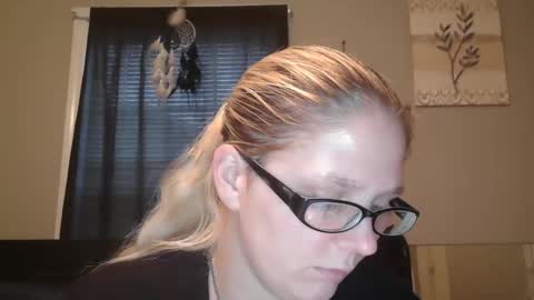 JadeLuv online show from January 2025 05:20:01 PM