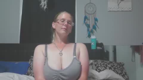 Snapshot of jadeluv chatting on April 2026 12:46:02 AM JadeLuv online show from April 2026 12:46:02 AM