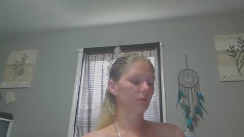 Snapshot of jadeluv chatting on May 2026 04:55:02 PM JadeLuv online show from May 2026 04:55:02 PM