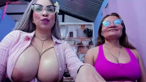 JADEMOOMS online show from October 2025 09:59:02 PM