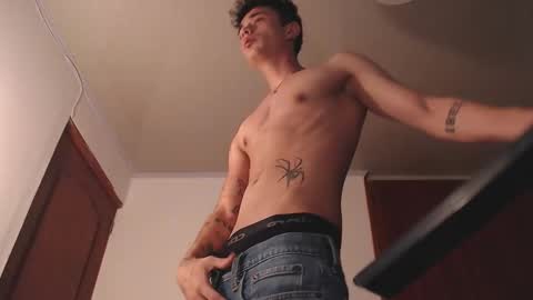 jaico_santos online show from November 2025 06:18:02 PM