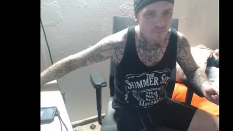 showingitoff online show from October 2025 03:51:02 AM