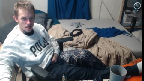 showingitoff online show from November 2025 06:02:02 AM