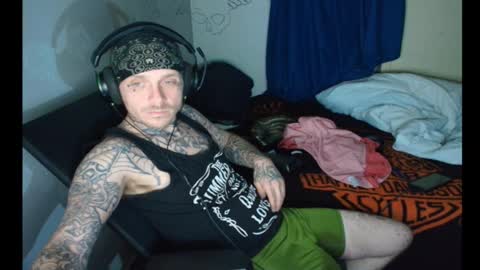 showingitoff online show from February 2026 06:51:01 AM