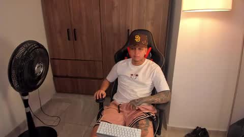 Snapshot of jake_pons chatting on May 2026 09:27:02 AM Jake Pons online show from May 2026 09:27:02 AM