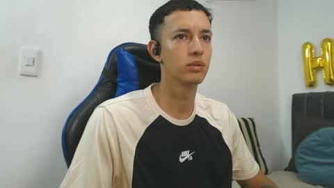 Snapshot of jake_shadow14 chatting on May 2026 09:43:01 PM Hi guys im new 3 online show from May 2026 09:43:01 PM