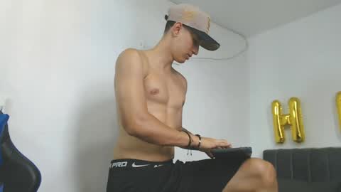 Snapshot of jake_shadow14 chatting on May 2026 07:22:02 PM Hi guys im new 3 online show from May 2026 07:22:02 PM