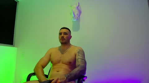 jakestone_1 online show from April 2026 09:52:01 PM