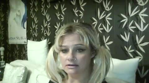 Snapshot of jakkilouise chatting on June 2026 10:58:02 PM JAKKI LOUISE pornstar online show from June 2026 10:58:02 PM