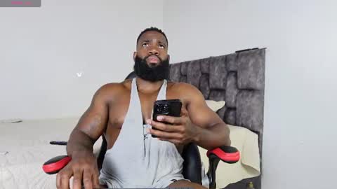 Snapshot of james_bbcmuscle chatting on June 2026 10:56:02 PM James BBC online show from June 2026 10:56:02 PM