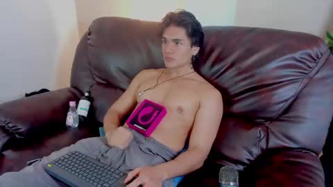 james_morrisonm online show from May 2026 02:26:01 PM