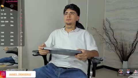 Snapshot of jamesdekker chatting on October 2025 08:20:01 PM jamesdekker online show from October 2025 08:20:01 PM