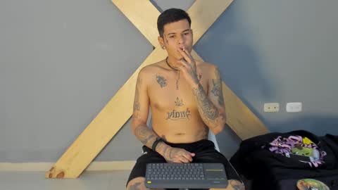Jamesinked  online show from December 2024 05:33:02 PM