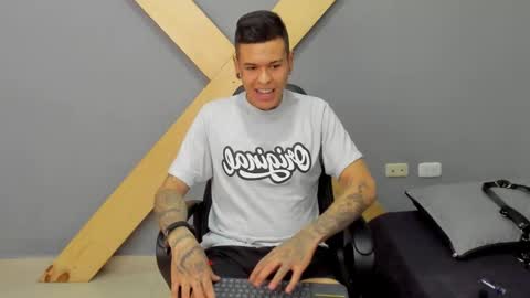 Jamesinked  online show from December 2024 03:48:01 PM