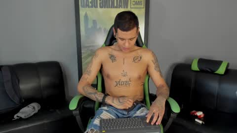 Jamesinked  online show from January 2025 07:53:02 PM