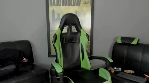 Jamesinked  online show from February 2025 04:22:02 PM