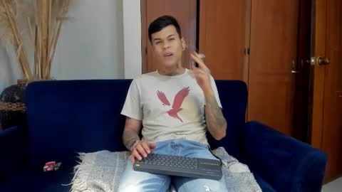 Jamesinked  online show from November 2025 12:32:01 AM