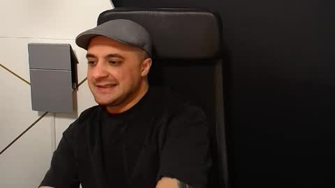 JamesMyers online show from October 2025 05:44:02 AM