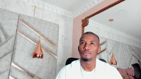 Snapshot of jamesparck chatting on December 2024 03:26:01 PM James online show from December 2024 03:26:01 PM