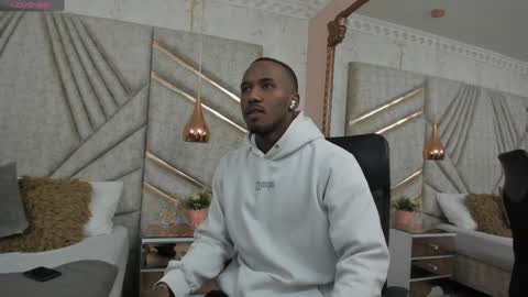 Snapshot of jamesparck chatting on January 2025 11:10:02 AM James online show from January 2025 11:10:02 AM