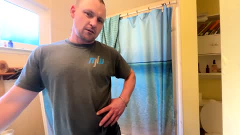 Snapshot of jameswebbscope chatting on March 2025 09:17:01 PM Jameswebbscope online show from March 2025 09:17:01 PM