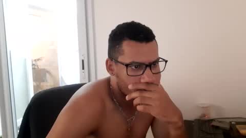 Snapshot of jamielonnas chatting on February 2026 05:19:02 AM Jamie Lonnas online show from February 2026 05:19:02 AM