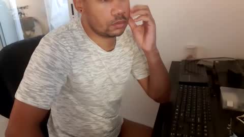 Snapshot of jamielonnas chatting on March 2026 04:58:01 AM Jamie Lonnas online show from March 2026 04:58:01 AM