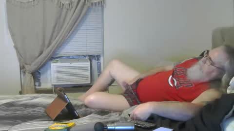 jamielove1975 online show from April 2026 02:12:02 AM