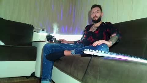 Robbie online show from February 2025 07:09:02 AM