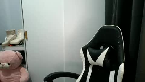 Snapshot of jane_bratxxx chatting on November 2025 06:23:01 AM YOUR LOVELY JANE online show from November 2025 06:23:01 AM