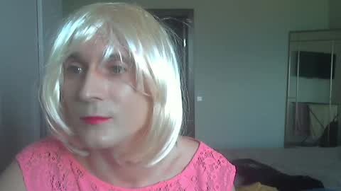 Snapshot of jane_cd chatting on May 2026 08:32:01 AM jane_cd online show from May 2026 08:32:01 AM