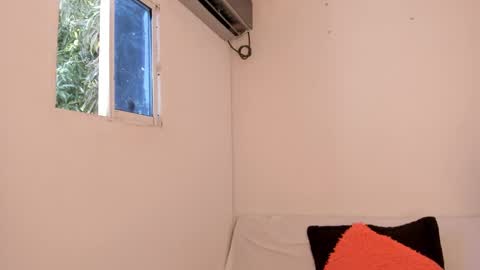 Jane  M online show from February 2025 05:01:02 PM