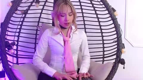 Snapshot of jane_roses0 chatting on February 2026 01:43:01 PM Jane online show from February 2026 01:43:01 PM