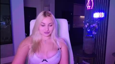 Jane online show from October 2025 07:38:02 PM