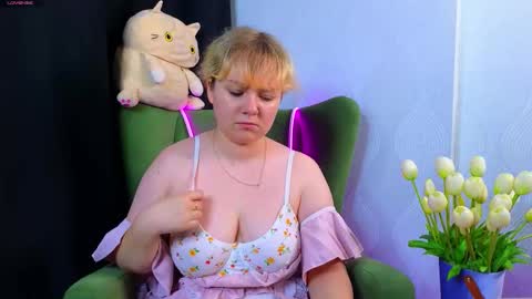 Diane online show from November 2025 08:25:02 AM