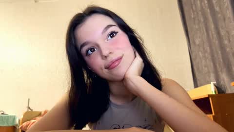 Snapshot of janethcensky chatting on November 2025 02:28:02 PM Aleksia online show from November 2025 02:28:02 PM