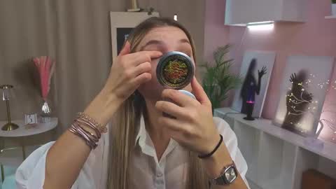 Hi Im Alice and here youll find something online show from October 2025 06:12:01 AM