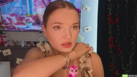 Hi Im Alice and here youll find something online show from April 2026 07:03:02 AM