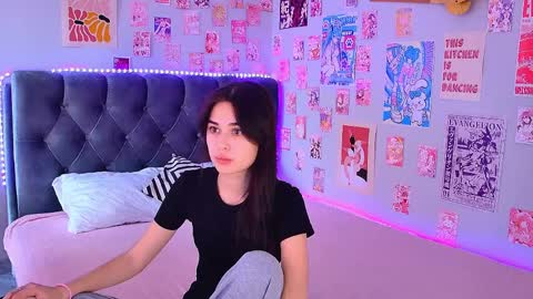 Snapshot of janicerivera chatting on April 2026 06:33:01 AM janicerivera online show from April 2026 06:33:01 AM