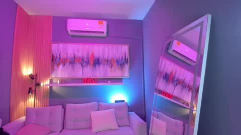 Janinne  online show from March 2026 10:54:02 AM